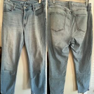 Old Navy Blue Straight Jeans Classic Style
